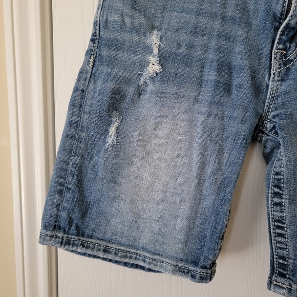 Miss Me Boyfriend Shorts - Picture 5 of 9